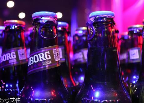 啤酒是碳酸饮料吗 属于这个类别 啤酒是碳酸饮料吗 属于这个类别