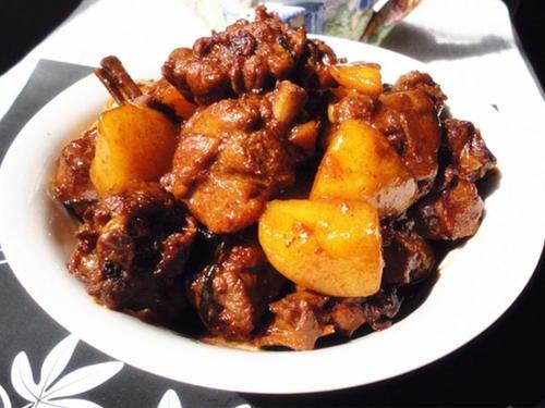 土豆炖鸭肉怎么做好吃 土豆炖鸭肉热量高吗 土豆炖鸭肉怎么做好吃 土豆炖鸭肉热量高吗