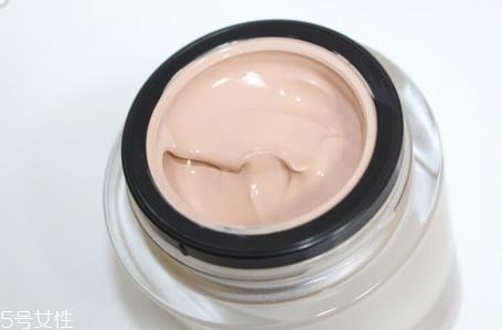 阿玛尼素颜霜遮颜效果如何 阿玛尼素颜霜使用效果图 阿玛尼素颜霜遮颜效果如何 阿玛尼素颜霜使用效果图