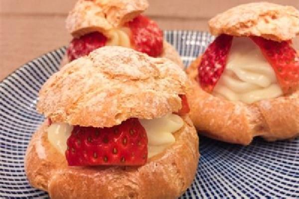 泡芙用高筋粉还是低筋粉 泡芙用什么做的 泡芙用高筋粉还是低筋粉 泡芙用什么做的