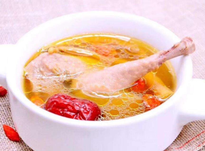 鸽子汤炖多久最营养 鸽子汤炖的越久越好吗 鸽子汤炖多久最营养 鸽子汤炖的越久越好吗