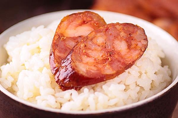 香肠吃多了有什么危害 少吃为妙 香肠吃多了有什么危害 少吃为妙