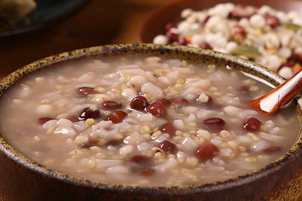 腊八粥是甜的还是咸的 两者皆有 腊八粥是甜的还是咸的 两者皆有