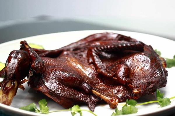 酱板鸭是辣的吗 可以自己选择辣度 酱板鸭是辣的吗 可以自己选择辣度