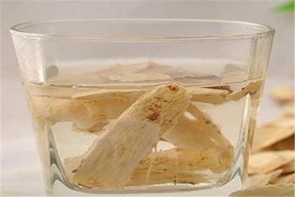 黄芪泡水一次放多少 黄气泡水的用量是多少 黄芪泡水一次放多少 黄气泡水的用量是多少