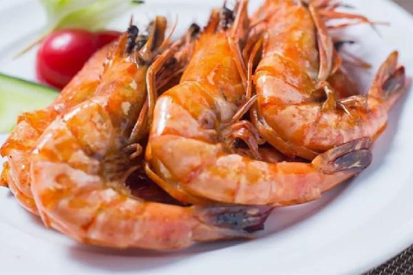 黑虎虾要煮多久 黑虎虾煮熟后什么颜色 黑虎虾要煮多久 黑虎虾煮熟后什么颜色