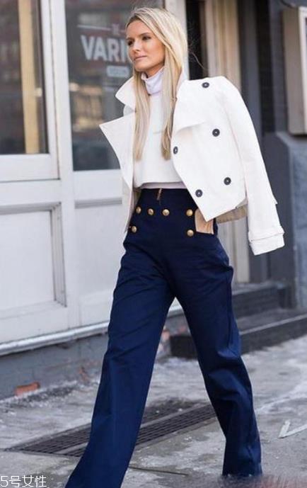 海军风大衣配什么鞋子好看 海军风大衣怎么搭鞋子 海军风大衣配什么鞋子好看 海军风大衣怎么搭鞋子