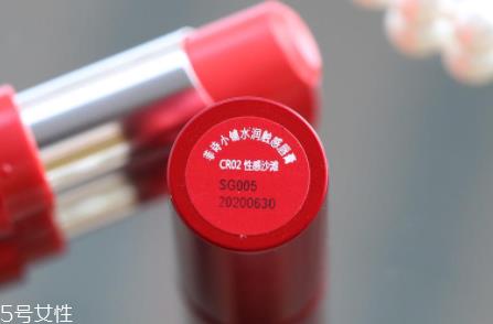 菲诗小铺豆沙色和沙滩色哪个好看?沙滩色更成熟 菲诗小铺豆沙色和沙滩色哪个好看?沙滩色更成熟