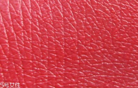 菲诗小铺豆沙色和沙滩色哪个好看?沙滩色更成熟 菲诗小铺豆沙色和沙滩色哪个好看?沙滩色更成熟