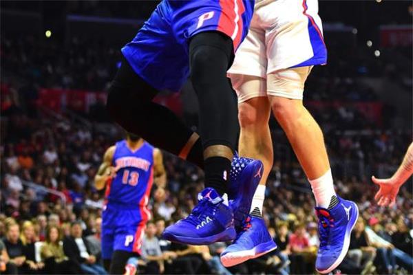 内线球员适合什么球鞋 缓震很关键 内线球员适合什么球鞋 缓震很关键