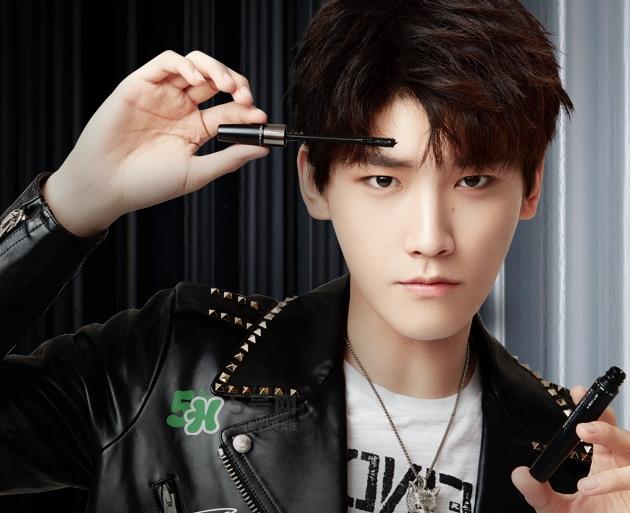 the face shop菲诗小铺二合一睫毛膏怎么用_使用方法 the face shop菲诗小铺二合一睫毛膏怎么用_使用方法