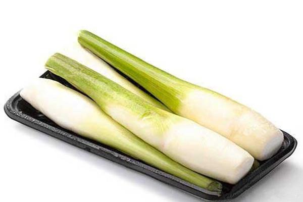 茭白可以生吃吗 茭白可以凉拌吃吗 茭白可以生吃吗 茭白可以凉拌吃吗