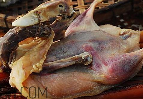 腊鸭发霉了怎么办 腊鸭长毛能吃吗 腊鸭发霉了怎么办 腊鸭长毛能吃吗