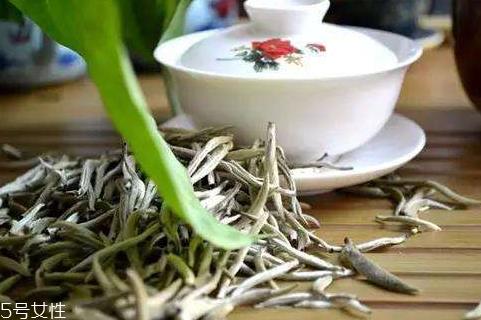 白茶可以泡几泡 六泡后还有余香 白茶可以泡几泡 六泡后还有余香