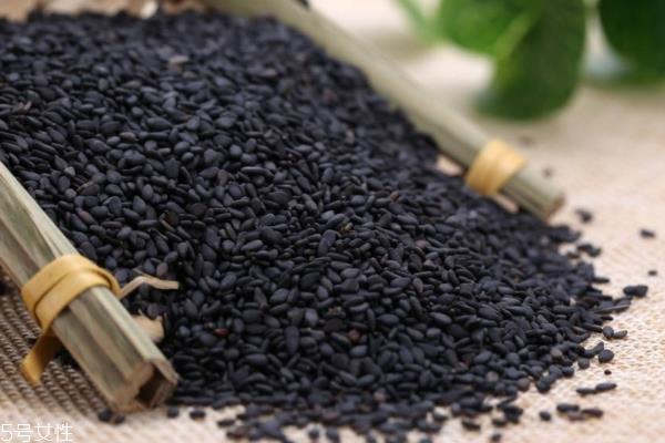 吃些什么可以有效的帮助治疗脱发问题