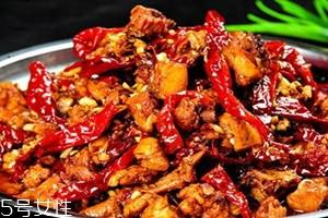 辣子鸡怎么做好吃 加热即可 辣子鸡怎么做好吃 加热即可