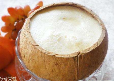 椰子粉上火吗 不会上火反而泻火 椰子粉上火吗 不会上火反而泻火
