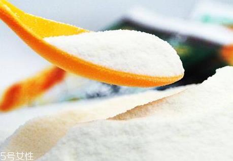 椰子粉上火吗 不会上火反而泻火 椰子粉上火吗 不会上火反而泻火