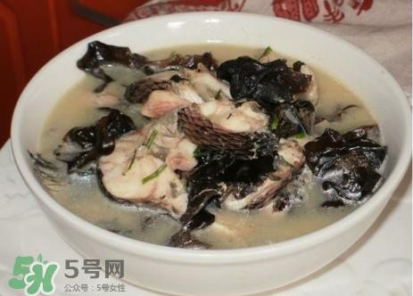 黑鱼汤是发物吗？黑鱼汤可以放香菇吗