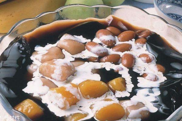 什么是烧仙草呢 烧仙草有什么功效呢