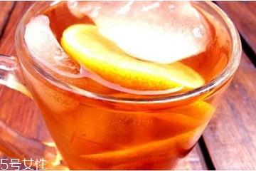 柠檬红茶可以加蜂蜜吗 柠檬红茶什么时候加蜂蜜
