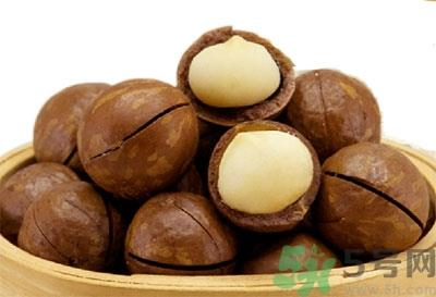 夏威夷果肉黏壳怎么办?夏威夷果能放多久? 夏威夷果肉黏壳怎么办?夏威夷果能放多久?