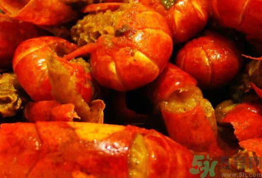 龙虾可以和榴莲一起吃吗?龙虾能和榴莲同吃吗? 龙虾可以和榴莲一起吃吗?龙虾能和榴莲同吃吗?