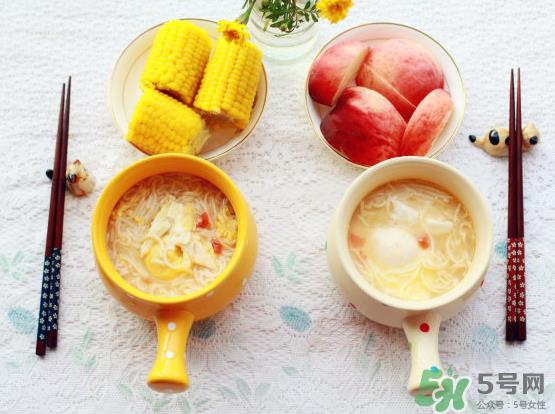 玉米和桃子能一起吃？桃子可以和玉米一起吃吗？