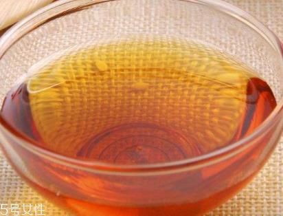 芝麻油的热量 芝麻油的热量高 芝麻油的热量 芝麻油的热量高