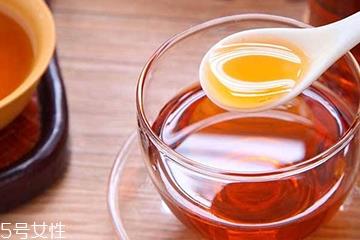 芝麻油的热量 芝麻油的热量高 芝麻油的热量 芝麻油的热量高