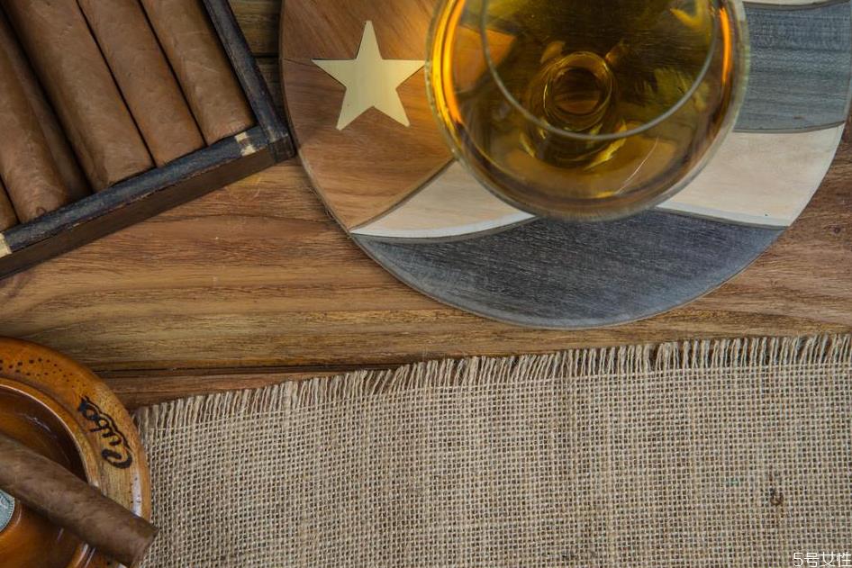 朗姆酒怎么保存 朗姆酒喝不完怎么保存 朗姆酒怎么保存 朗姆酒喝不完怎么保存