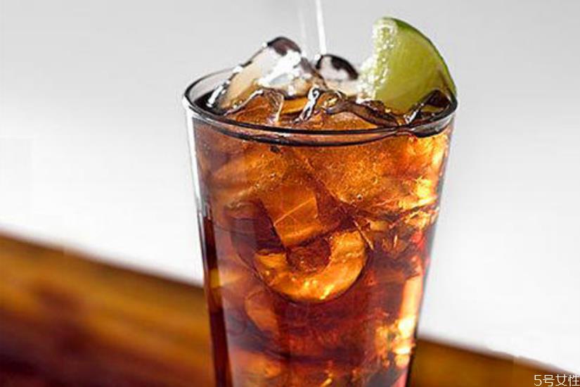 朗姆酒度数 可乐朗姆酒多少度 朗姆酒度数 可乐朗姆酒多少度