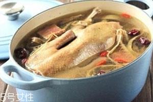 老鸭汤可以放红枣吗 老鸭汤可以放红枣吗