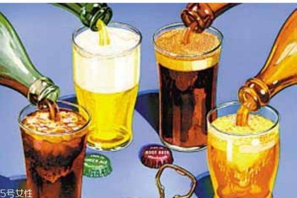 什么是碳酸饮料呢 碳酸饮料有什么危害呢 什么是碳酸饮料呢 碳酸饮料有什么危害呢