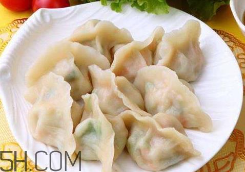 一个饺子热量是多少 一个饺子多少卡路里 一个饺子热量是多少 一个饺子多少卡路里