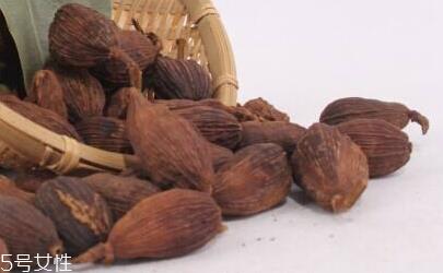 草果能泡酒吗 草果山楂酒 草果能泡酒吗 草果山楂酒