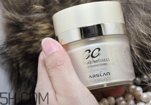 卡姿兰蜗牛cc调控霜多少钱?卡姿兰cc霜多少钱一瓶? 卡姿兰蜗牛cc调控霜多少钱?卡姿兰cc霜多少钱一瓶?