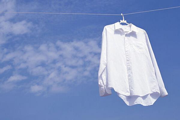 洗好的衣服正晒好反晒好 洗好的衣服正晒还是反晒 洗好的衣服正晒好反晒好 洗好的衣服正晒还是反晒