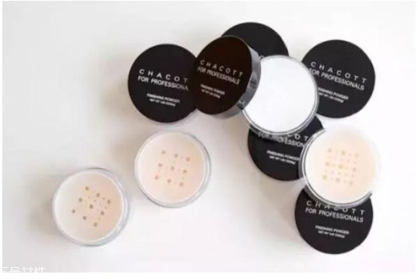 适合夏天用的散粉有哪些 平价好用的散粉推荐 适合夏天用的散粉有哪些 平价好用的散粉推荐