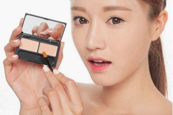 遮瑕膏怎么用具体步骤 遮瑕膏怎么用具体步骤