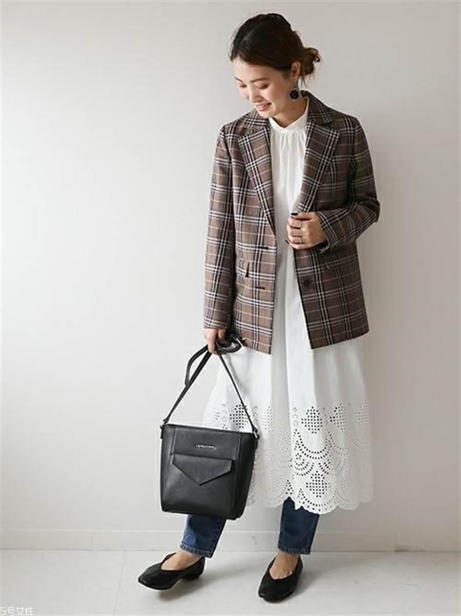 格纹西装配什么裤子 5种搭配塑造英伦气质 格纹西装配什么裤子 5种搭配塑造英伦气质