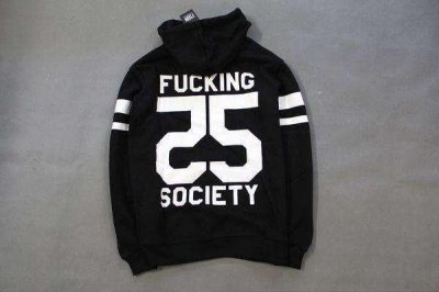 ​怎样穿卫衣才时髦 卫衣应该怎么搭