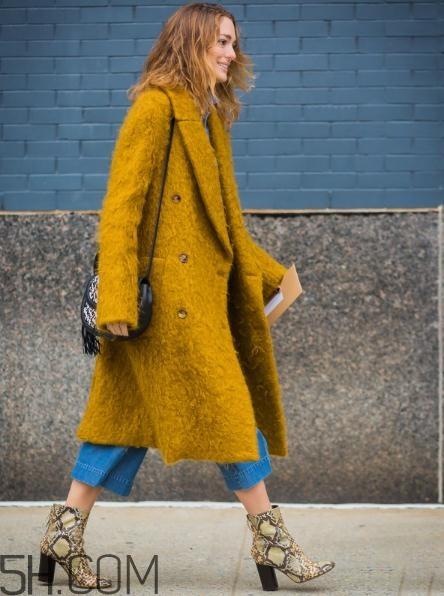 牛仔阔腿裤冬天怎么搭配?冬天牛仔阔腿裤搭配图 牛仔阔腿裤冬天怎么搭配?冬天牛仔阔腿裤搭配图