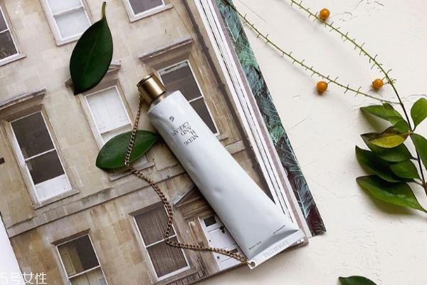 护手霜哪个牌子性价比高 5款网红级爆款韩妞都在囤货 护手霜哪个牌子性价比高 5款网红级爆款韩妞都在囤货