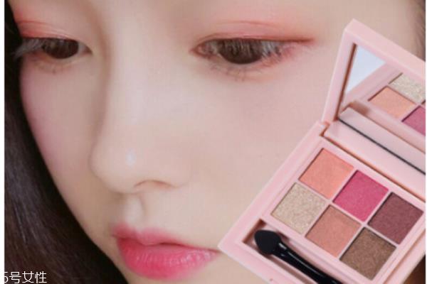 冬天适合什么色的眼影 适合冬天的眼影 冬天适合什么色的眼影 适合冬天的眼影