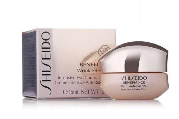 盼丽风姿眼霜适合什么年龄 盼丽风姿眼霜真假 盼丽风姿眼霜适合什么年龄 盼丽风姿眼霜真假