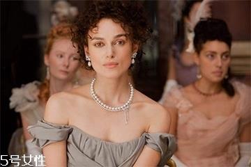 珍珠适合什么人戴 谁说珍珠首饰是妈妈级的饰品 珍珠适合什么人戴 谁说珍珠首饰是妈妈级的饰品