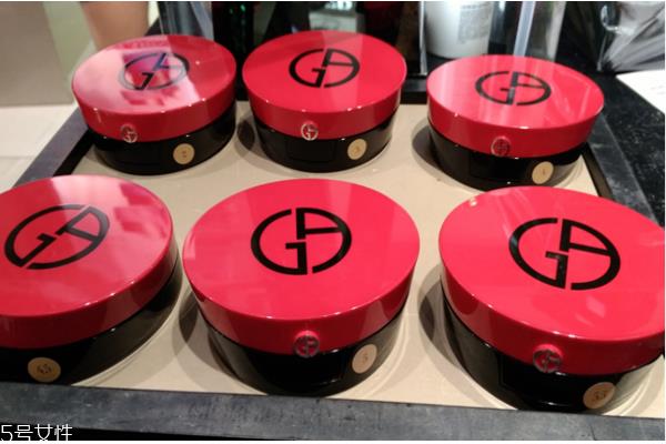 阿玛尼气垫适合什么肤质 阿玛尼气垫适合年龄 阿玛尼气垫适合什么肤质 阿玛尼气垫适合年龄