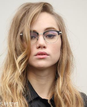 女生高度近视怎么化妆 眼睛不缩小6tips 女生高度近视怎么化妆 眼睛不缩小6tips