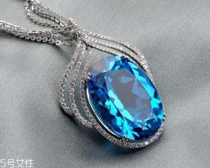 海蓝宝石一克拉多少钱?沉着勇敢的象征 海蓝宝石一克拉多少钱?沉着勇敢的象征